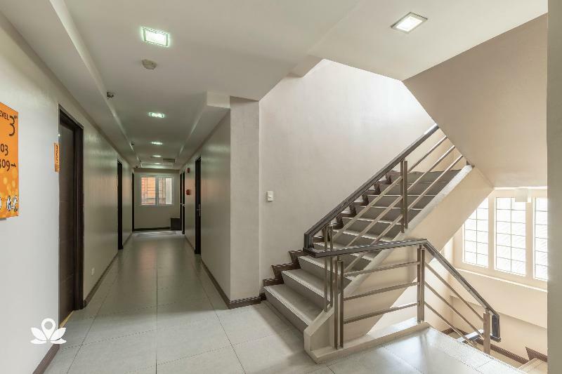 Lorenzzo Suites Hotel Макати Экстерьер фото