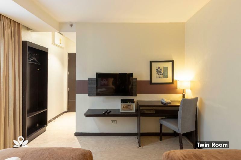 Lorenzzo Suites Hotel Макати Экстерьер фото
